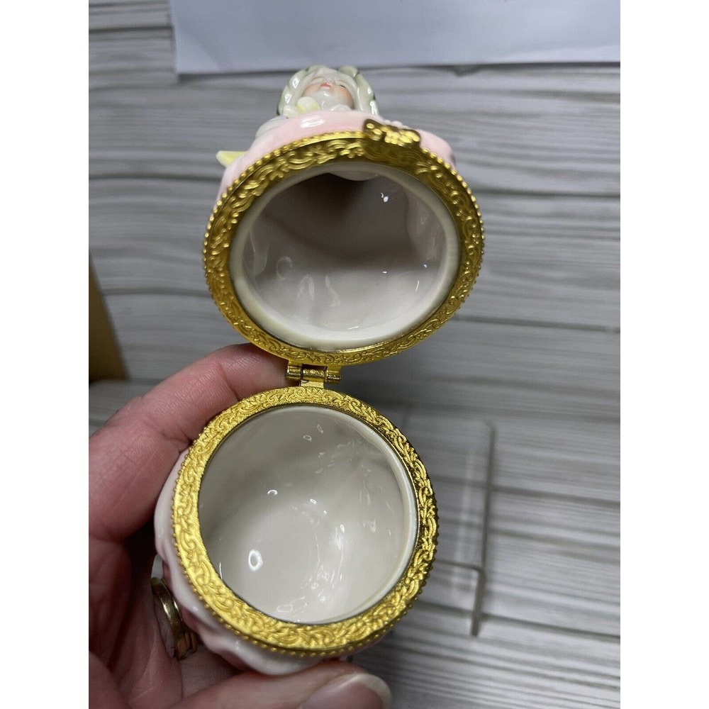 Vintage Hinged Trinket Box Fairy Angel Cherub Pink Yellow Florals 5.25" - Picture 7 of 9